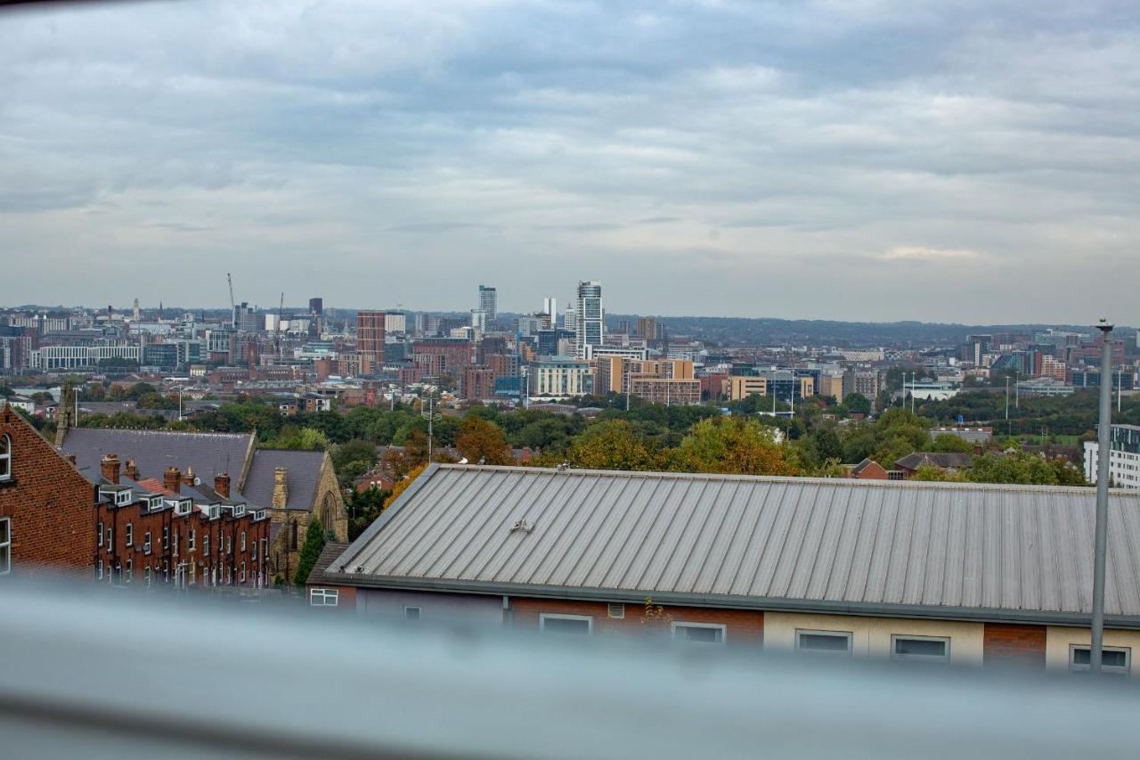 Cityhost - Leeds Apartments Beeston Hill Exterior photo