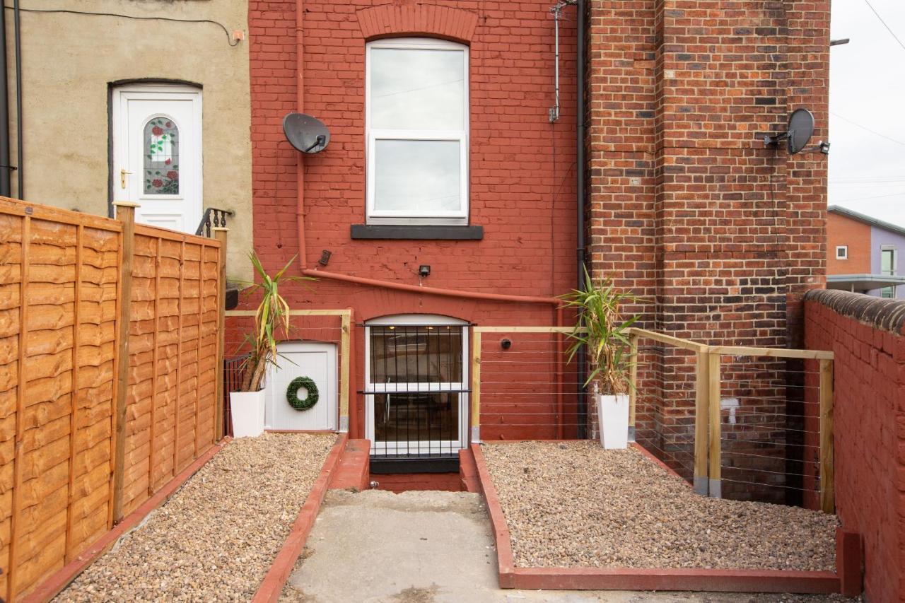 Cityhost - Leeds Apartments Beeston Hill Exterior photo